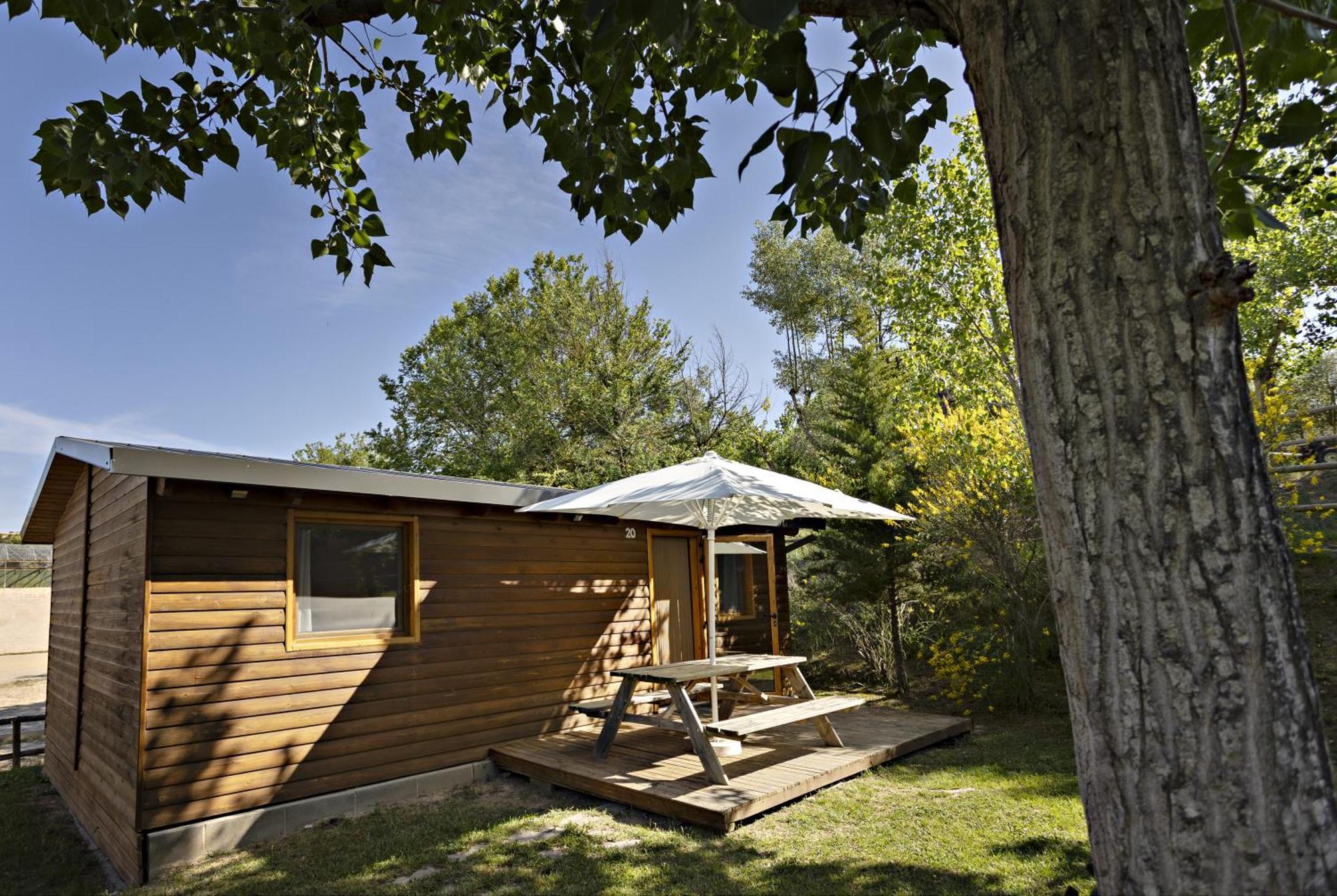 Bungalows - Càmping El Solsonès Solsona Exterior foto